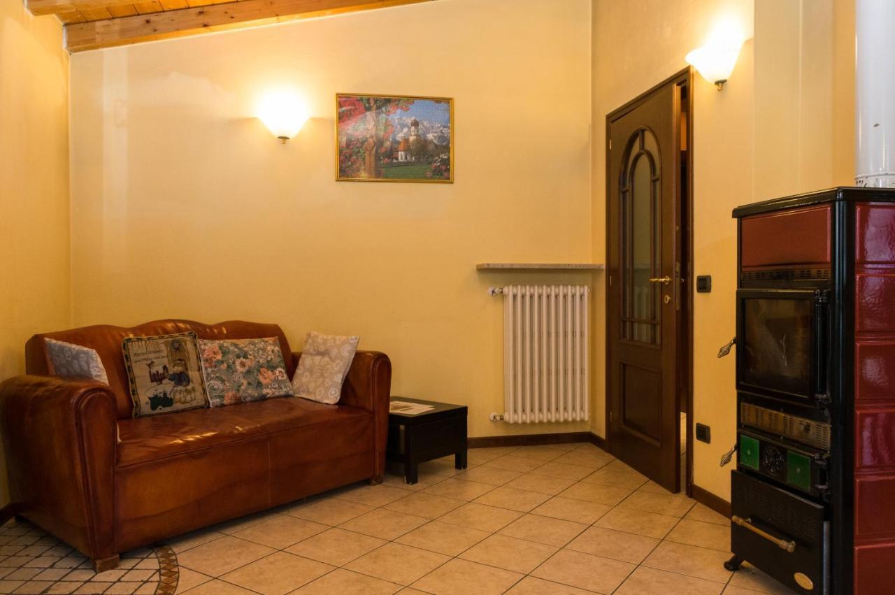Goccia Di Resina #Sharingorobie Apartment Serina  Exterior photo